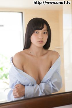 脱裤子打美女屁屁